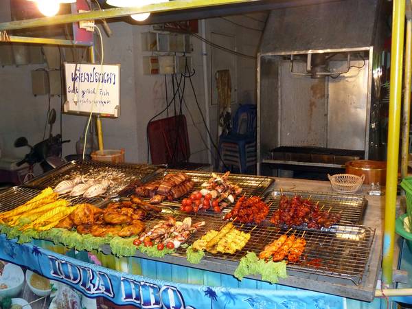 NOMBREUX ETALS DU PANTIMARKET
