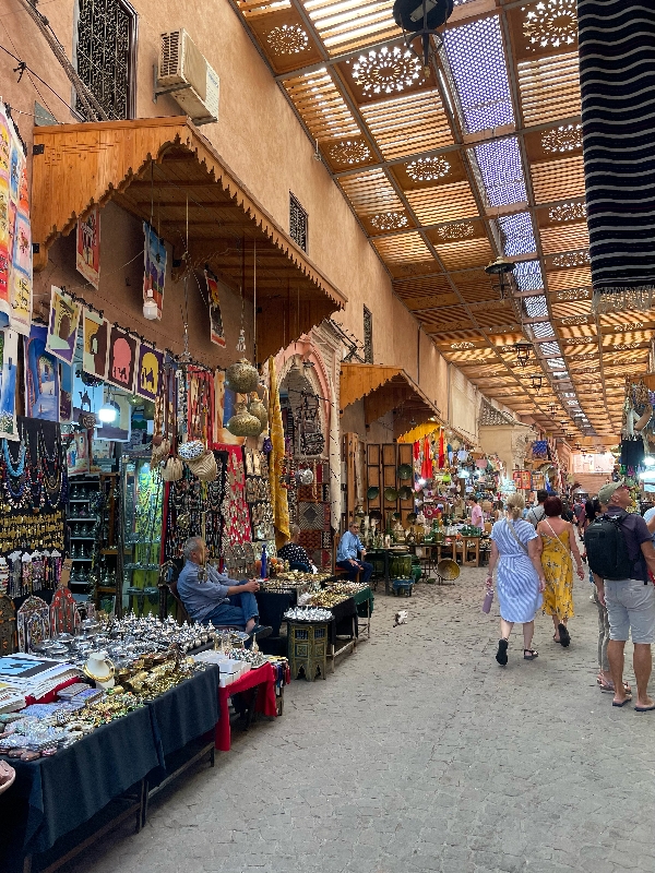 photo originale Maéva Seigner©  La lumière du souk ✨