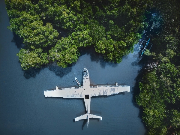 Un avion qui a préféré l’eau à la piste
