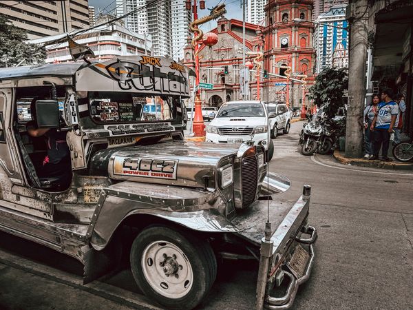Ça brille, c’est unique, c'est le jeepney ✨
