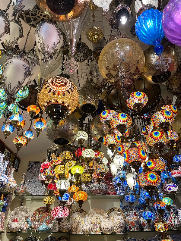 photo originale Maéva Seigner©  La féérie des lampes turques 🤩