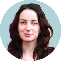 Julie, Journaliste voyages